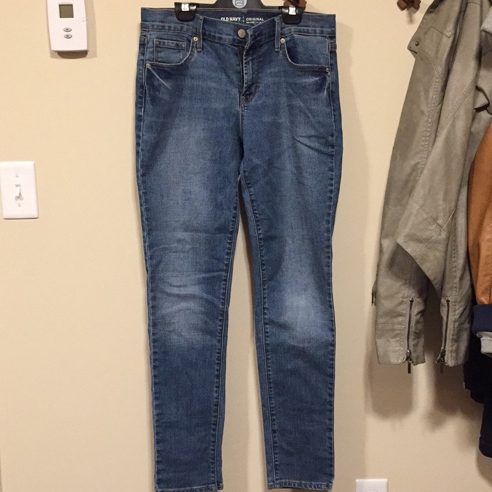 Woman’s boyfriend jeans